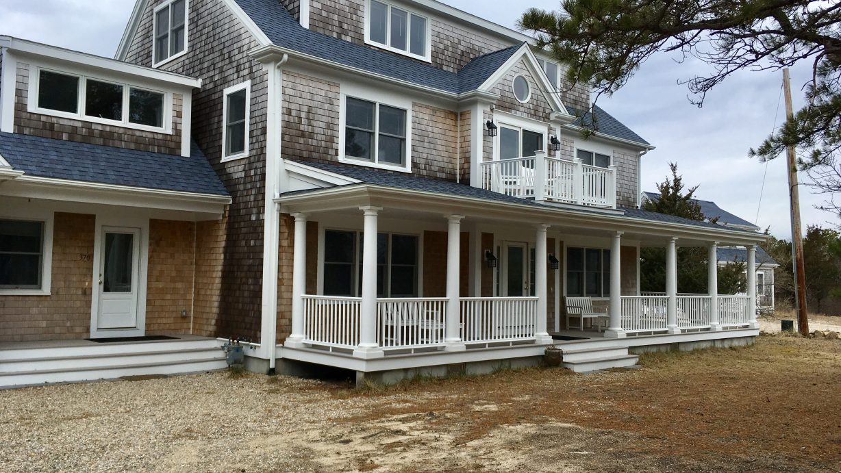 370 Phillips Rd, Sagamore Beach MA